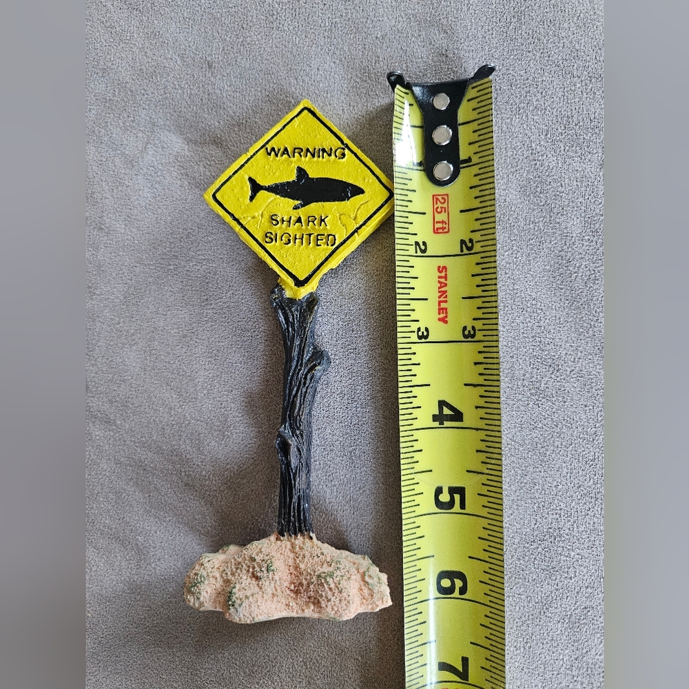 NEW Coastal Decor Set Shark Sign Shells Starfish & Shell Keychain Fish Tank Safe - Picture 6 of 10